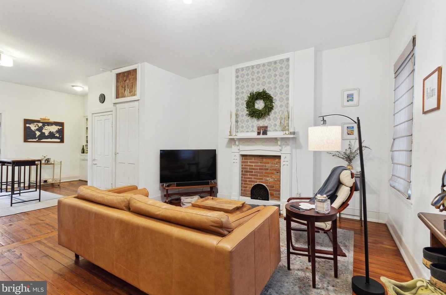 916 N Orianna St, Philadelphia, PA 19147