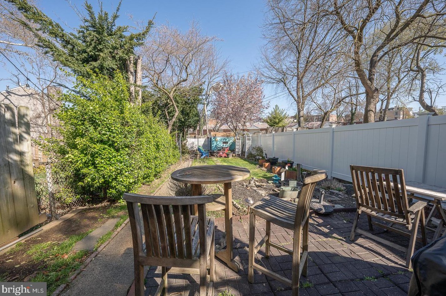 3545 Indian Queen Ln, Philadelphia PA 19129-1520 exterior