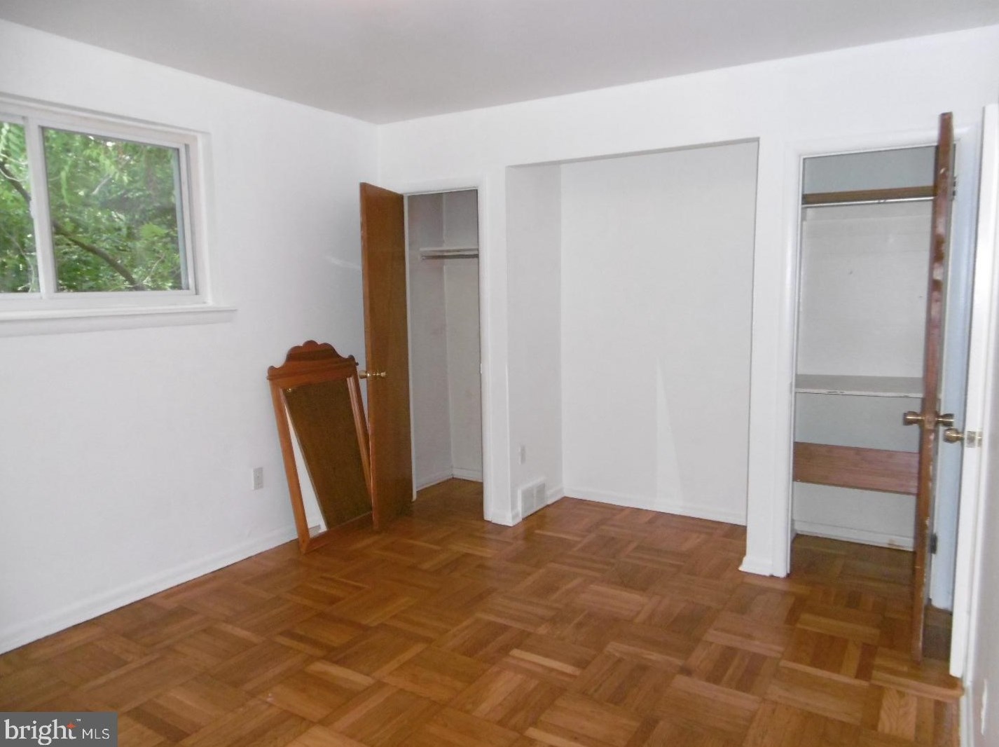 336 Ripka St #1, Philadelphia, PA 19128