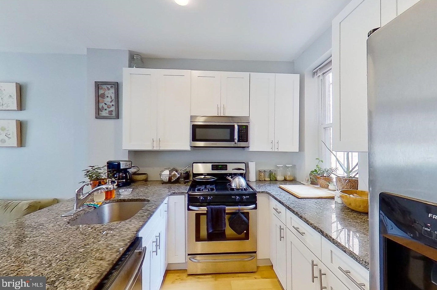 973 N Lawrence St #unit A, Philadelphia, PA 19123