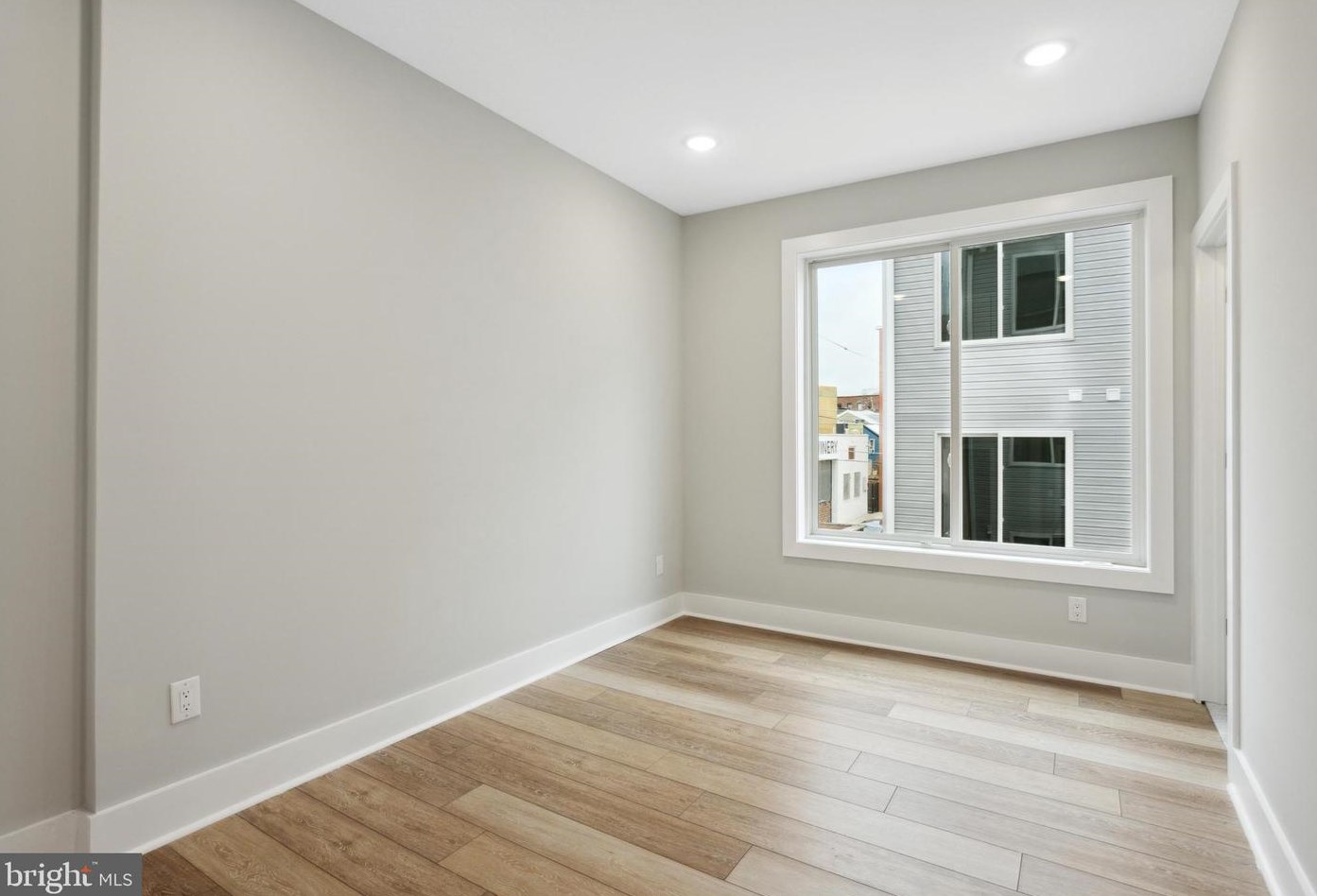 2125 Norris St, Philadelphia PA  19125-1924 exterior