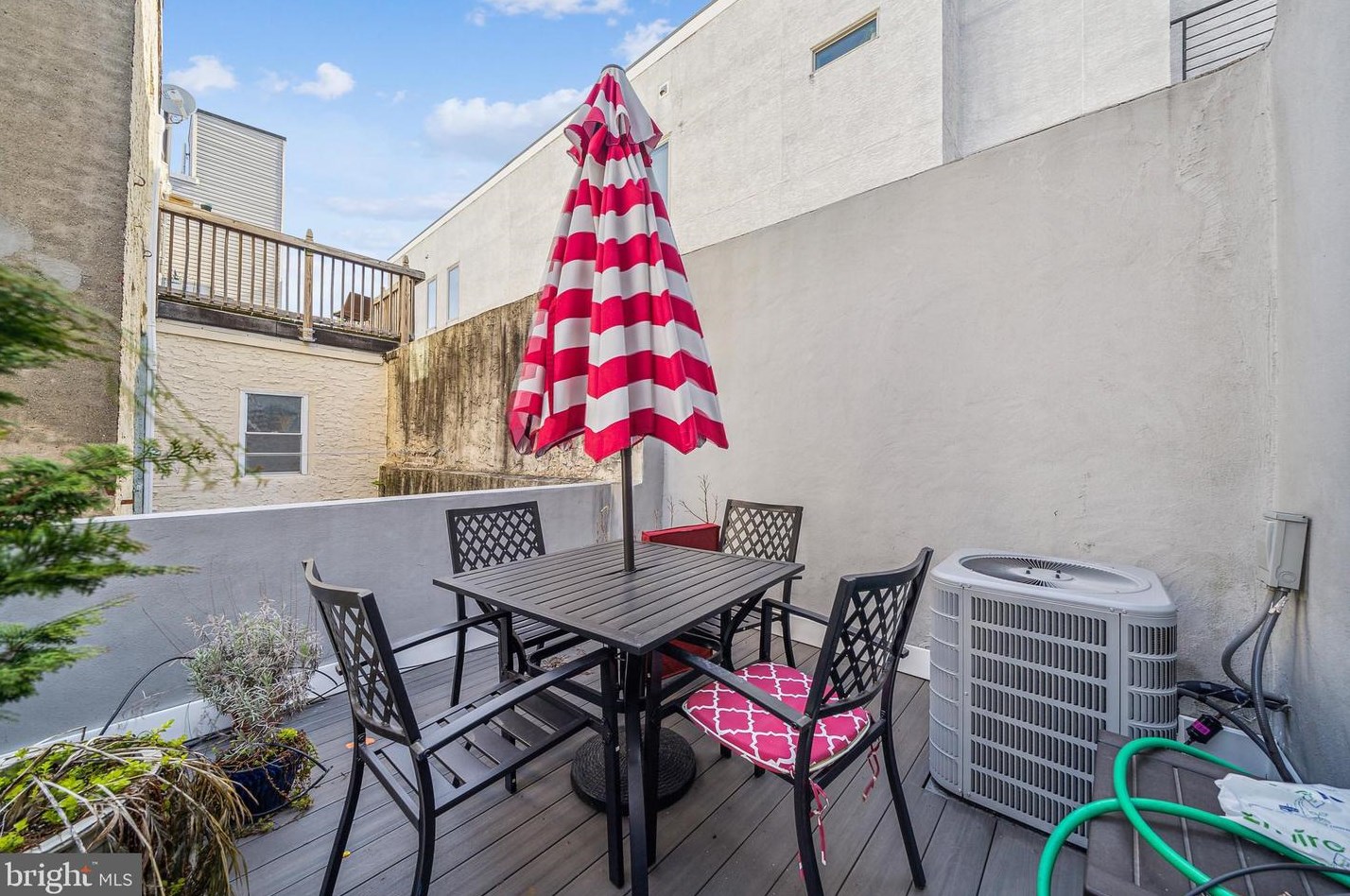 841 Montrose St, Philadelphia PA  19147-3926 exterior