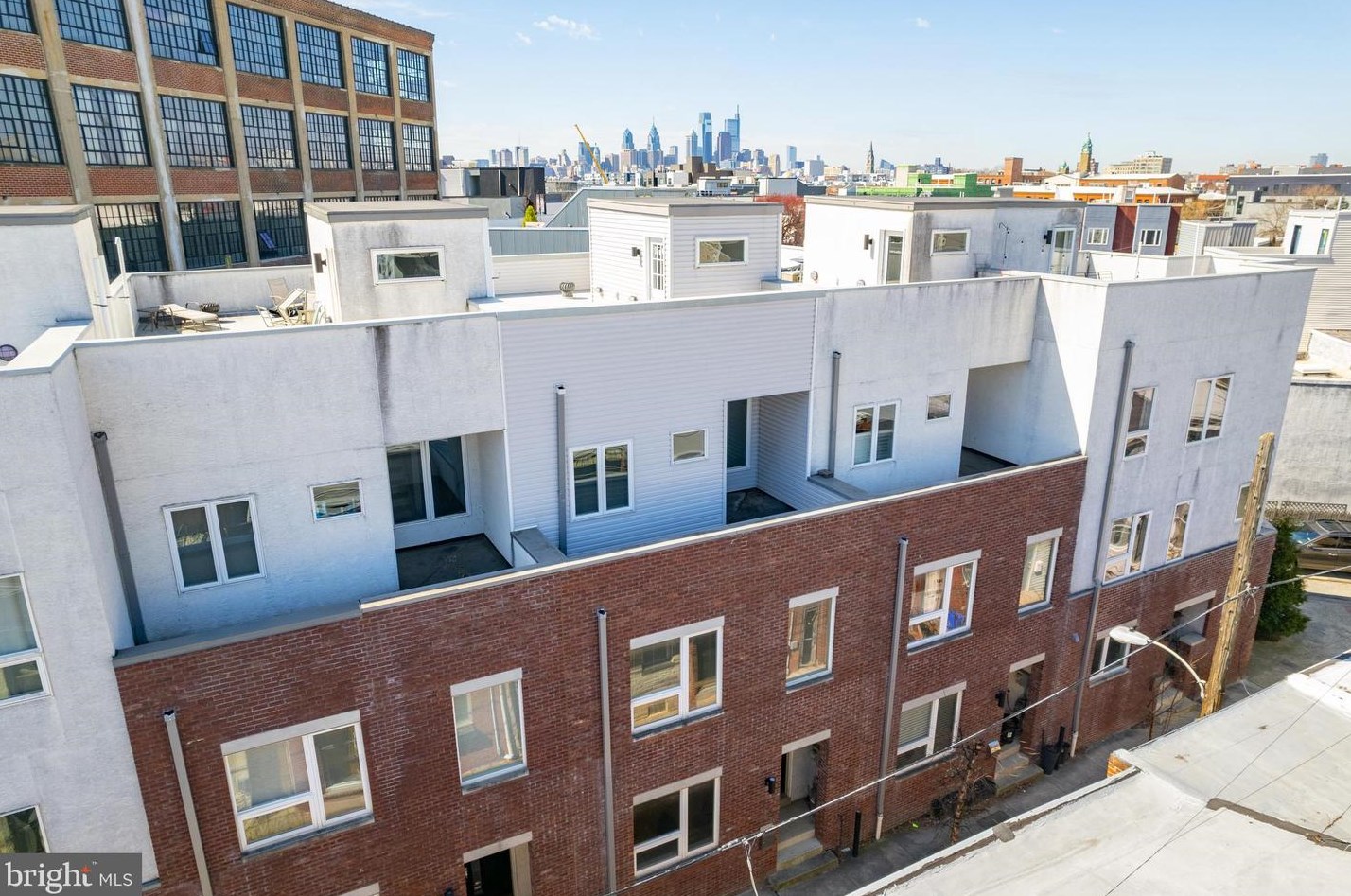 1504 Earl St, Philadelphia, PA 19125