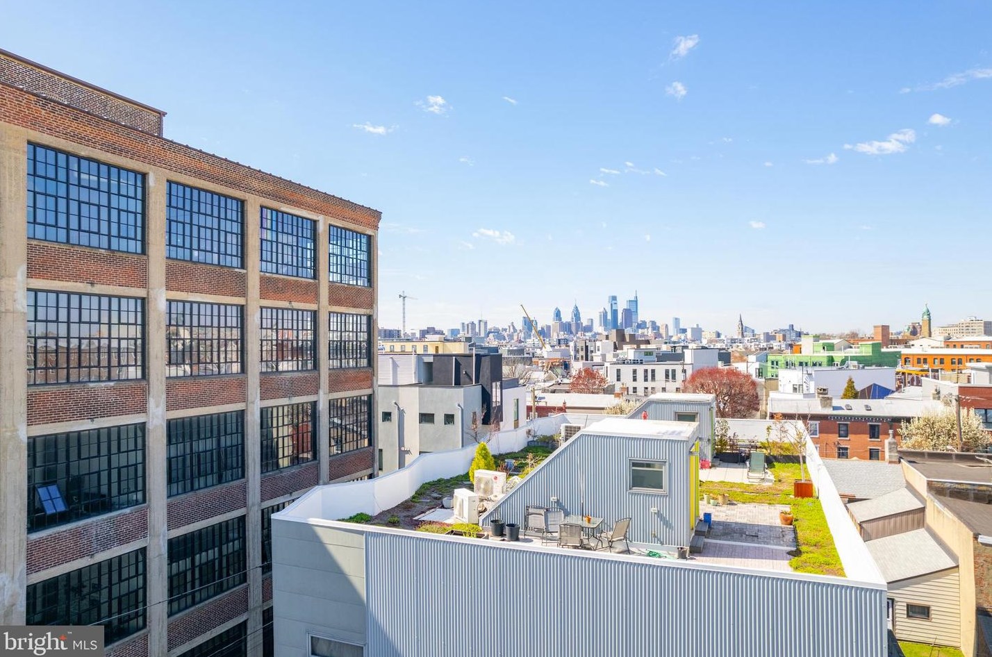 1504 Earl St, Philadelphia PA  19125-2628 exterior