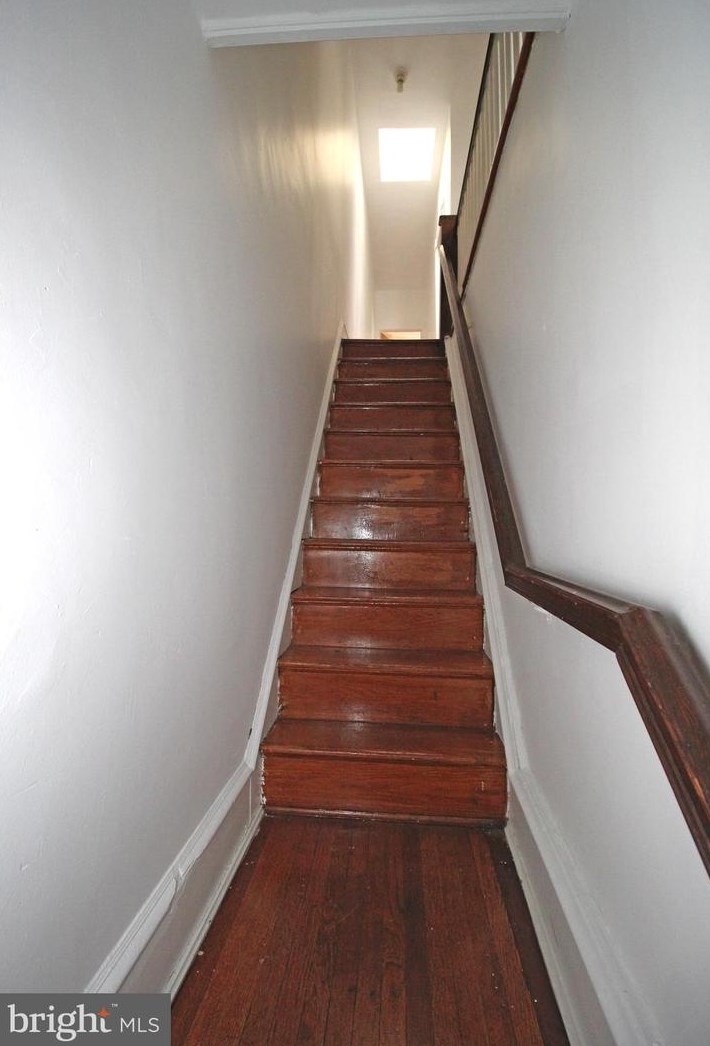 148 Wyneva St, Philadelphia, PA 19144-3632
