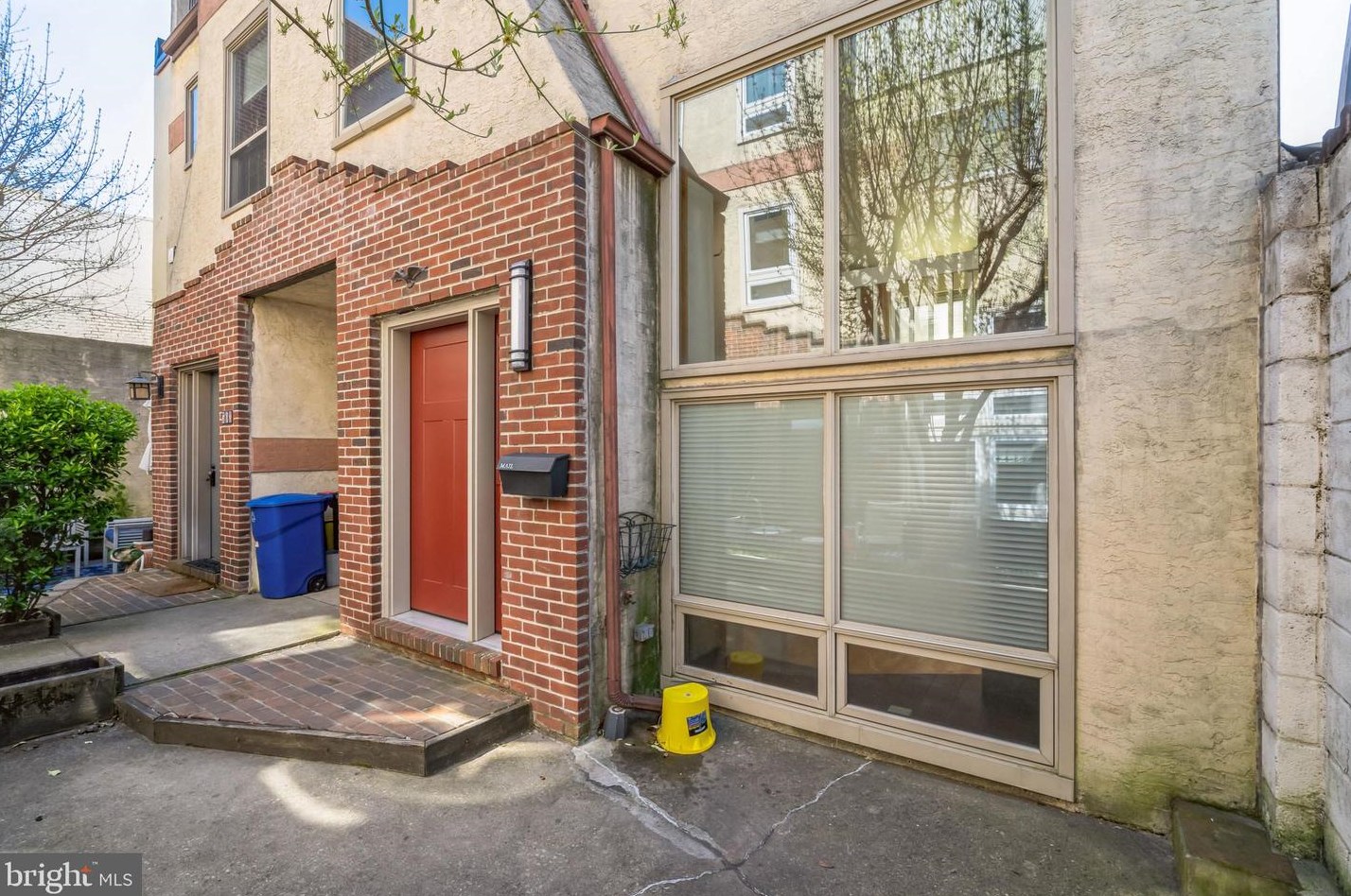 505 Clymer St, Philadelphia, PA 19147-3010
