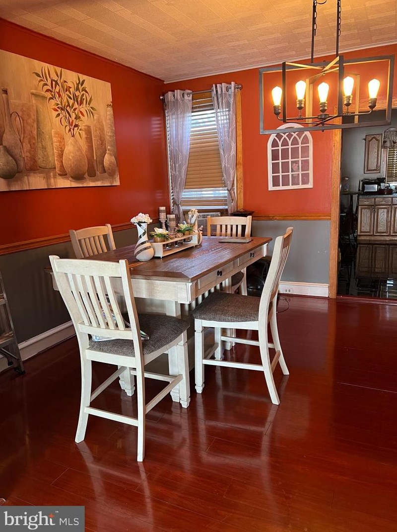 5348 Oakland St, Philadelphia, PA 19124-1222