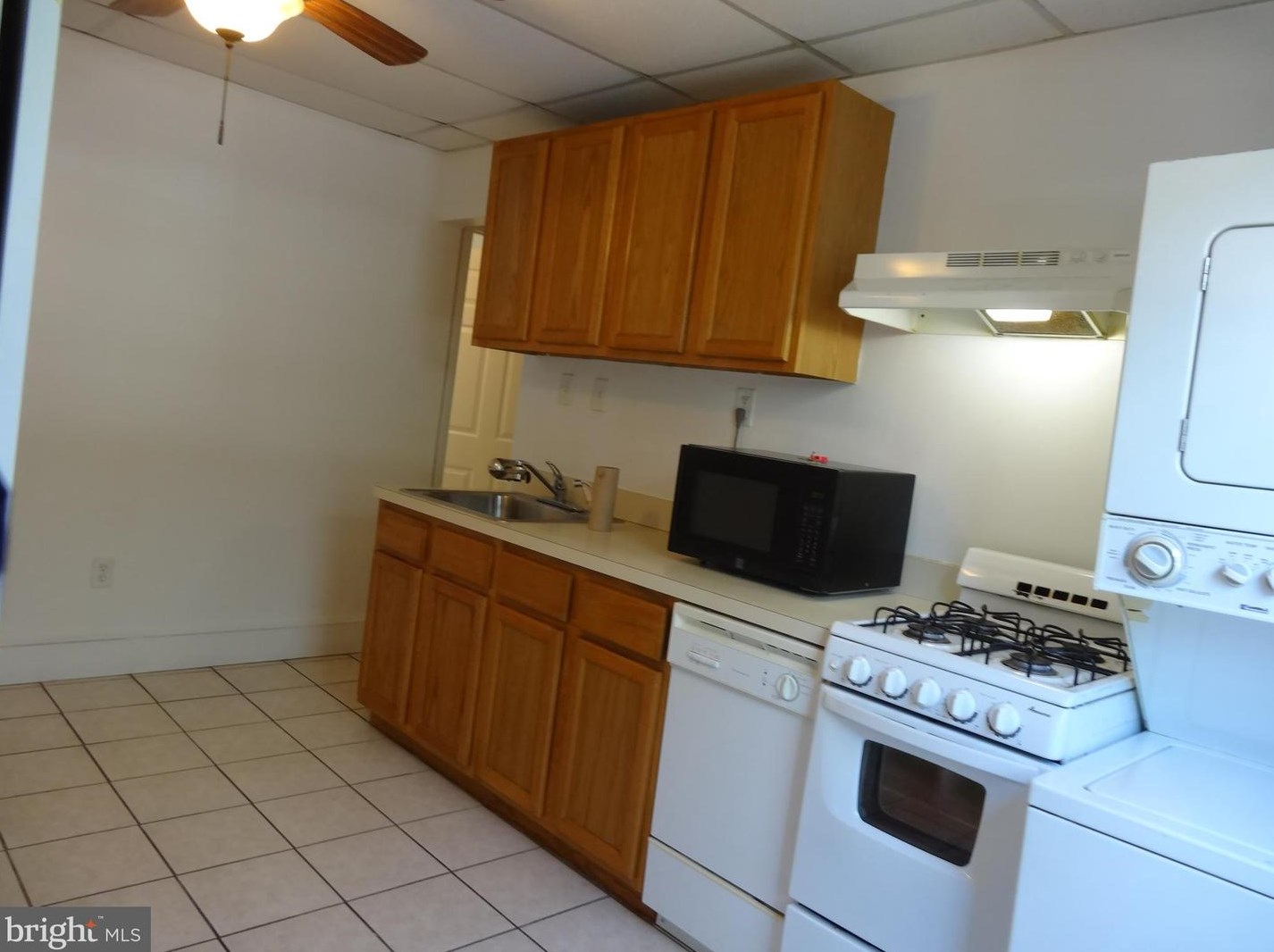 4406 Cresson St, Philadelphia PA  19127-1337 exterior
