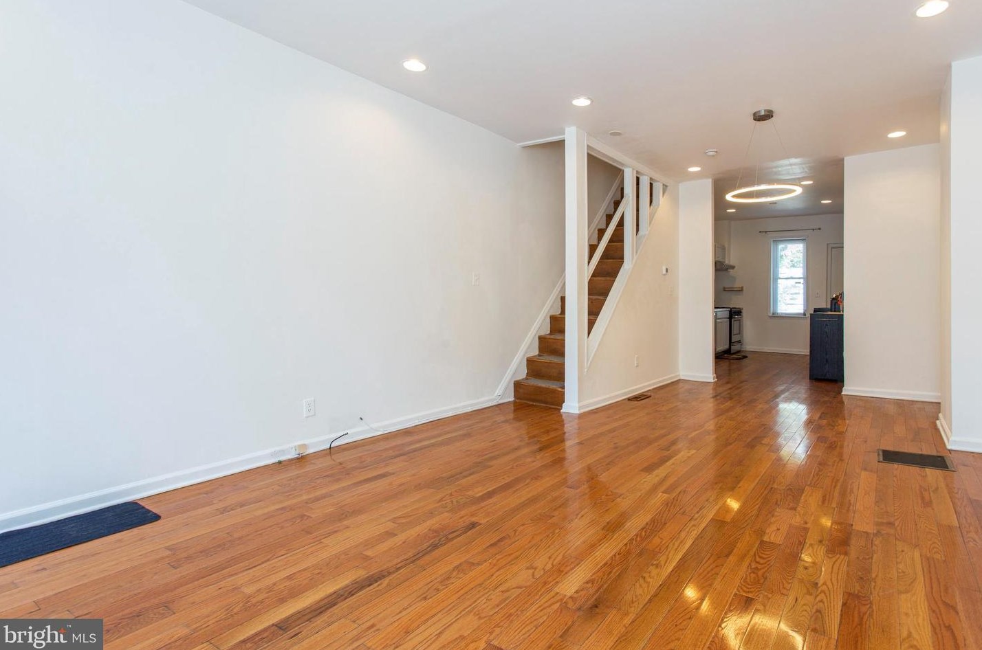 1327 Opal St, Philadelphia PA  19146-4645 exterior