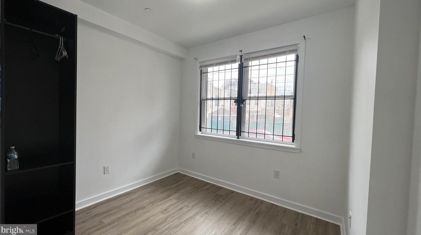 1515 Seybert St, Philadelphia, PA 19121-4305