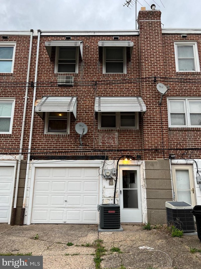 1810 Pennington Rd, Philadelphia, PA 19151-2017