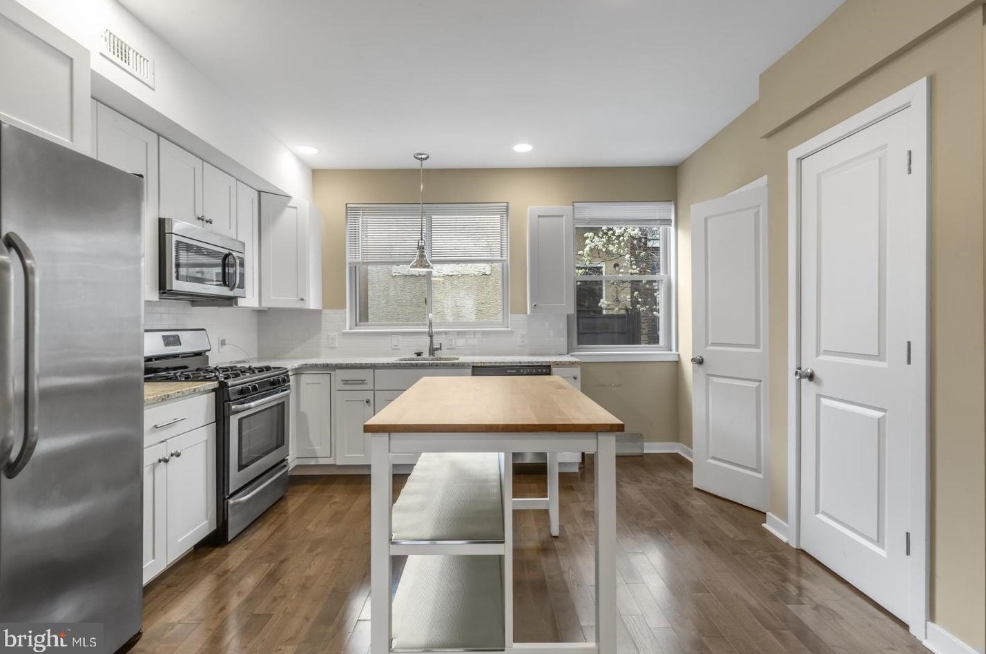 2030 Sepviva St #2, Philadelphia, PA 19125