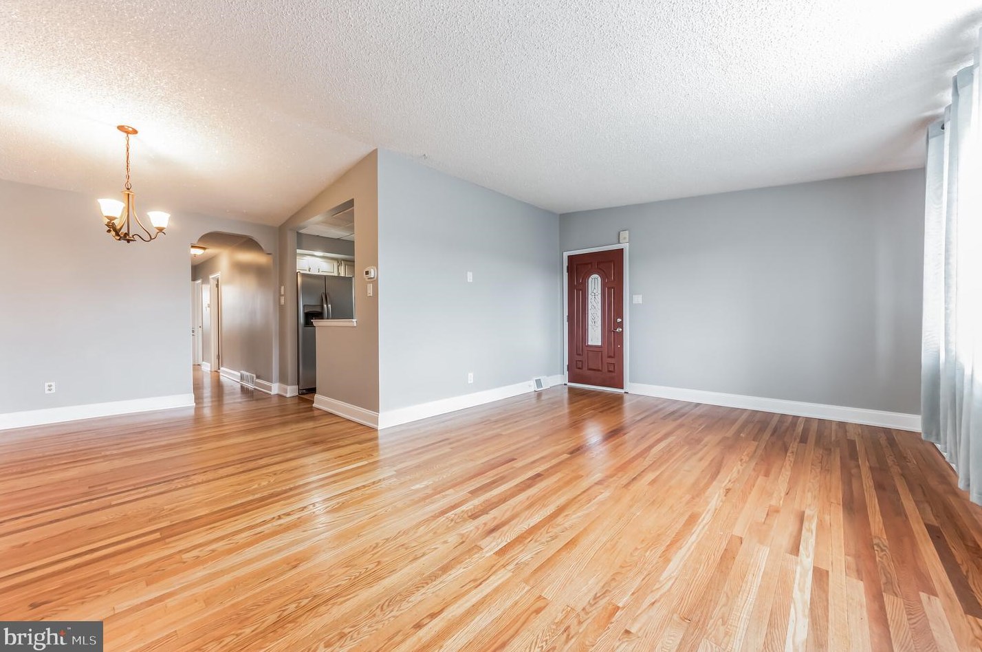 2927 Gelena Rd, Philadelphia, PA 19152-2116