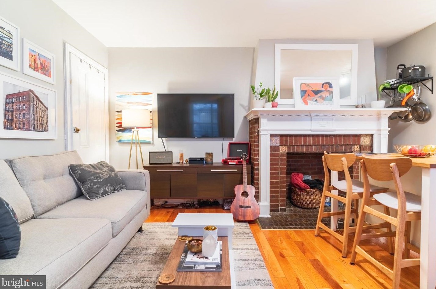 1810 Pine #1r, Philadelphia, PA 19103