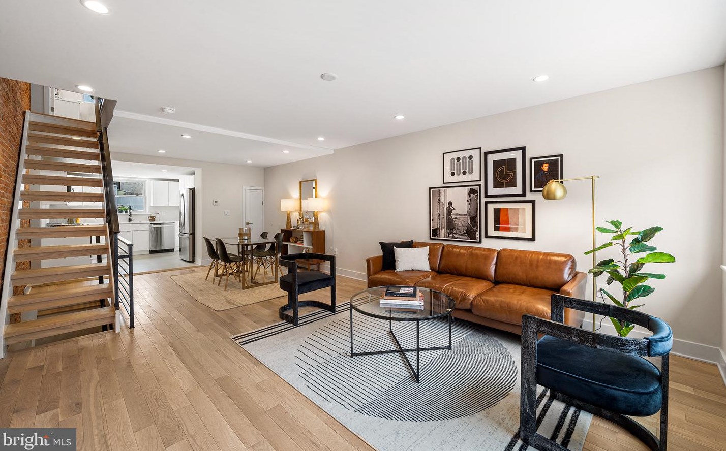 1915 Jessup St, Philadelphia, PA 19148-2211