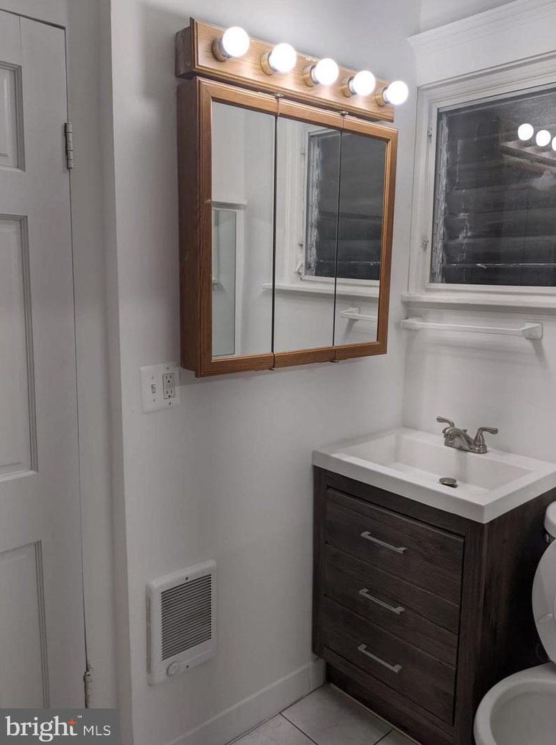 5871 N 6th St #1, Philadelphia, PA 19120