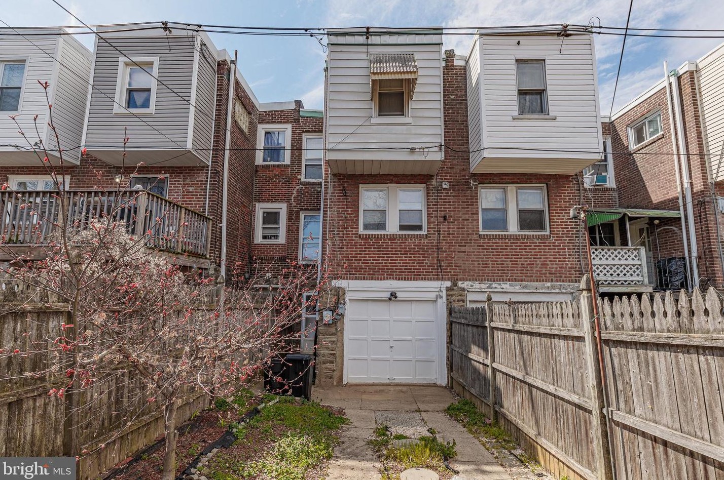 6643 Fairhill St, Philadelphia PA  19126-3020 exterior