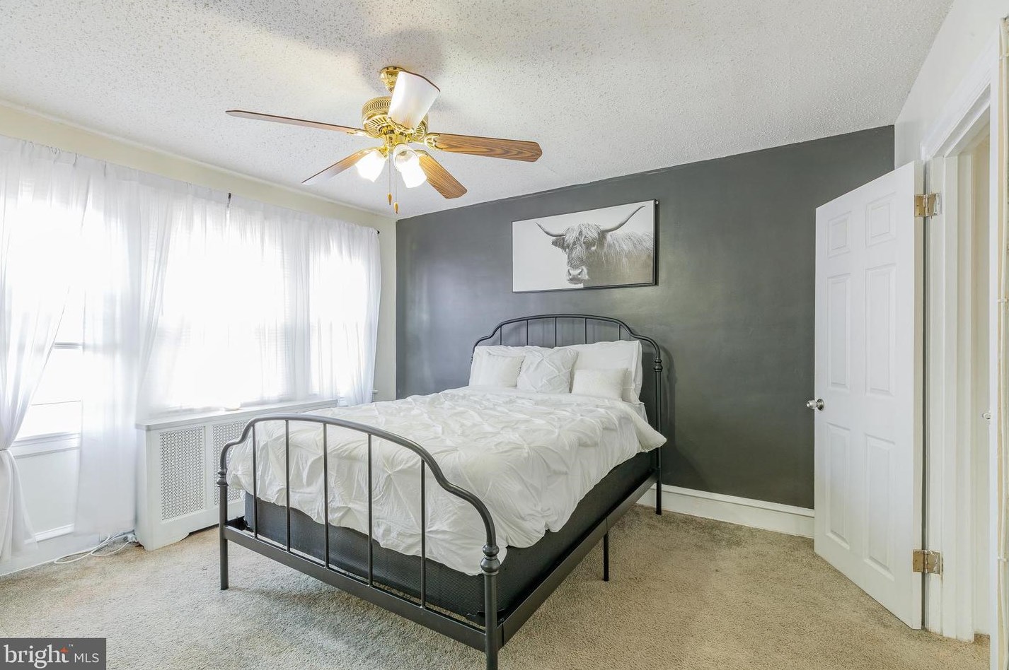 6643 Fairhill St, Philadelphia PA  19126-3020 exterior