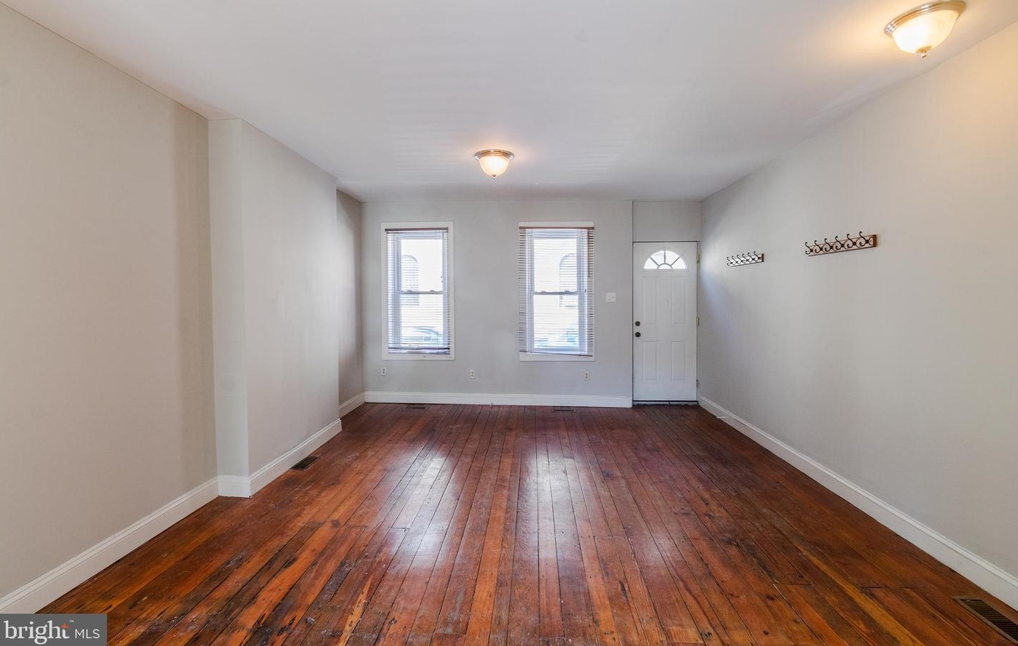 2046 Montrose St, Philadelphia PA  19146-2631 exterior