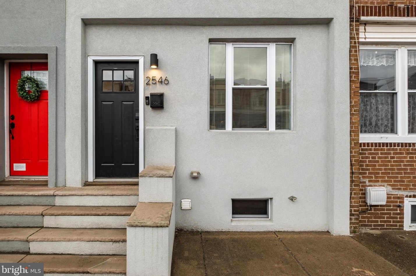 2546 Ontario St, Philadelphia, PA 19134-5340
