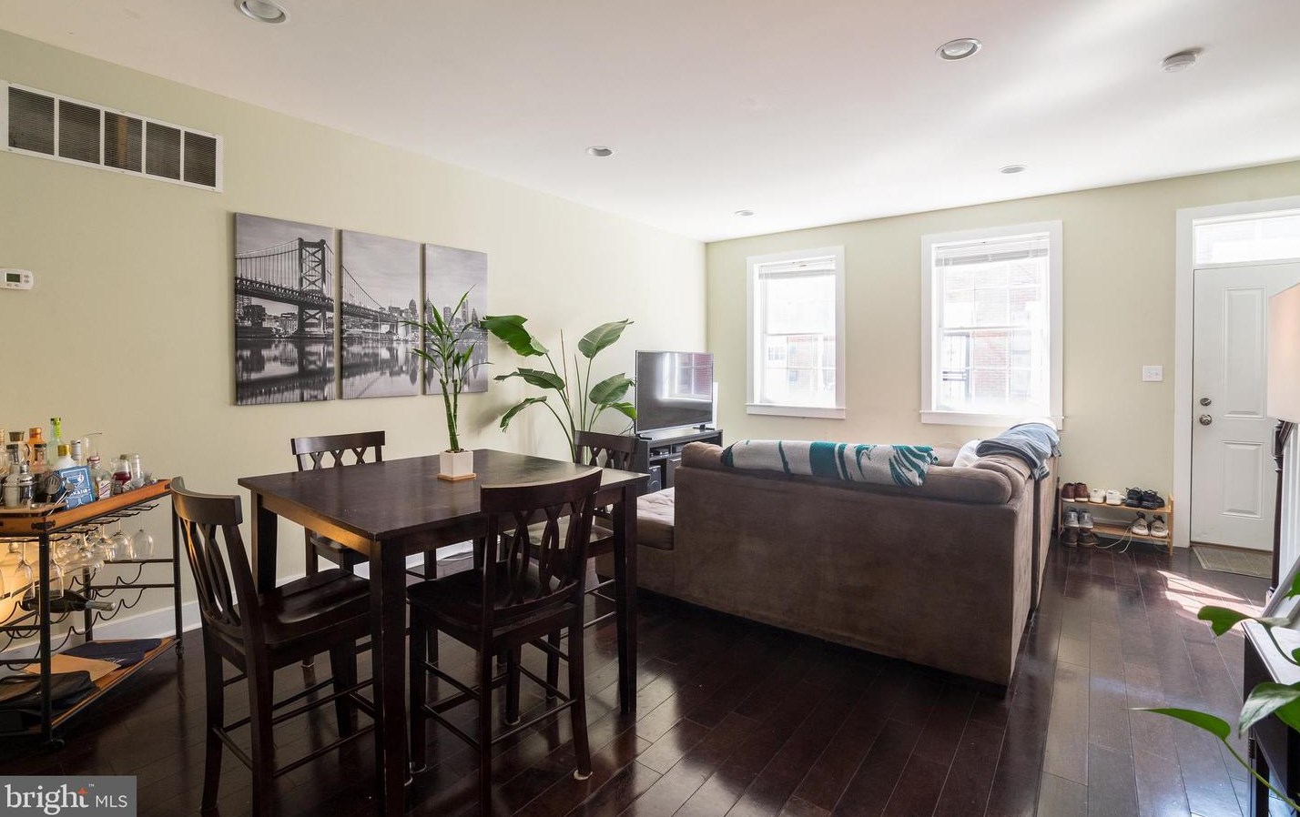2609 Webster St, Philadelphia, PA 19146