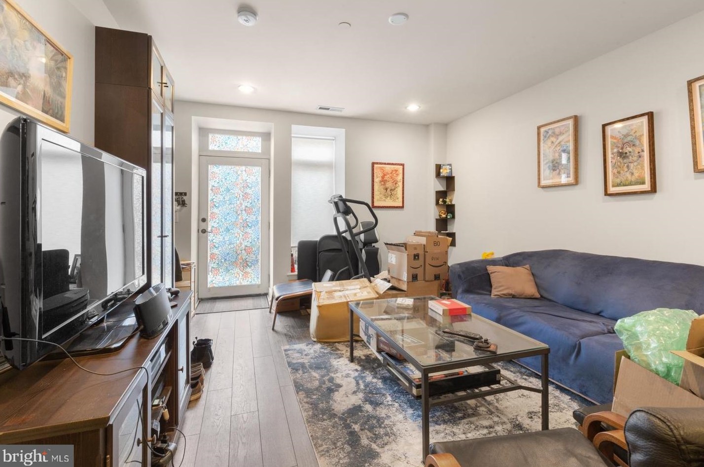 1514 S 9th St #102, Philadelphia, PA 19147