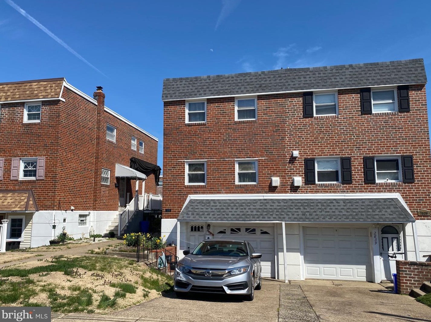 2837 Walnut Hill St, Philadelphia, PA 19152-2135