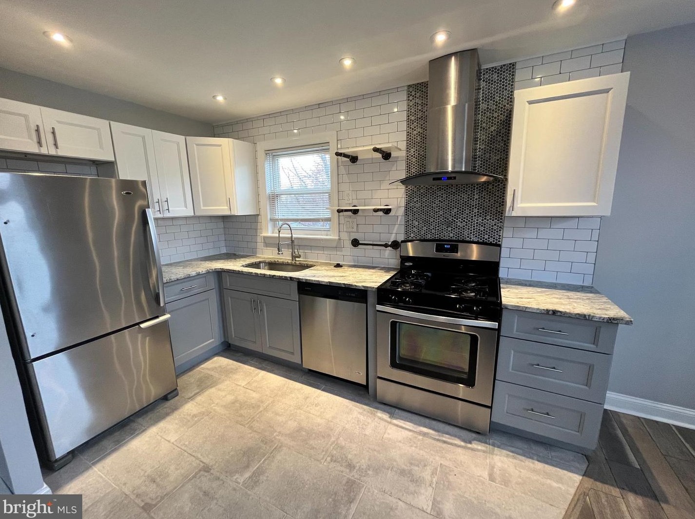 3600 Genesee Pl, Philadelphia PA  19154-3021 exterior