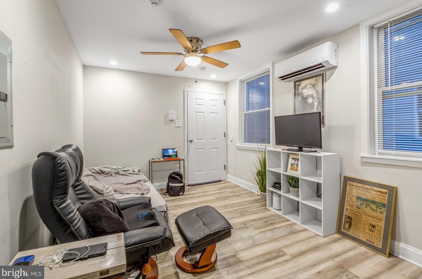 752 S 9th St #2r, Philadelphia, PA 19147