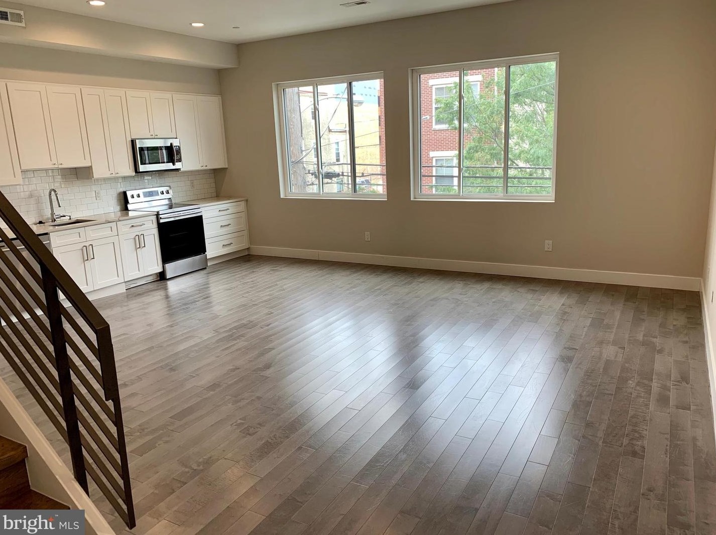 1423 N Franklin St #4, Philadelphia, PA 19122