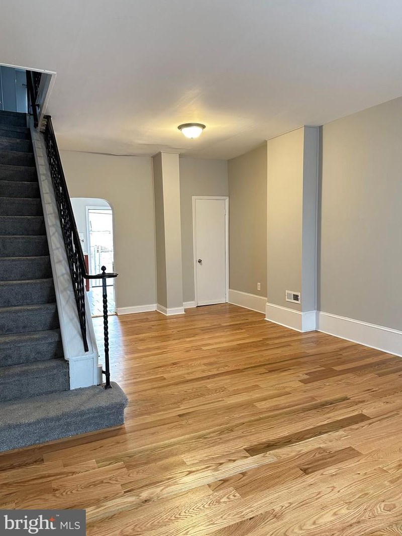 2111 S Opal St, Philadelphia, PA 19145