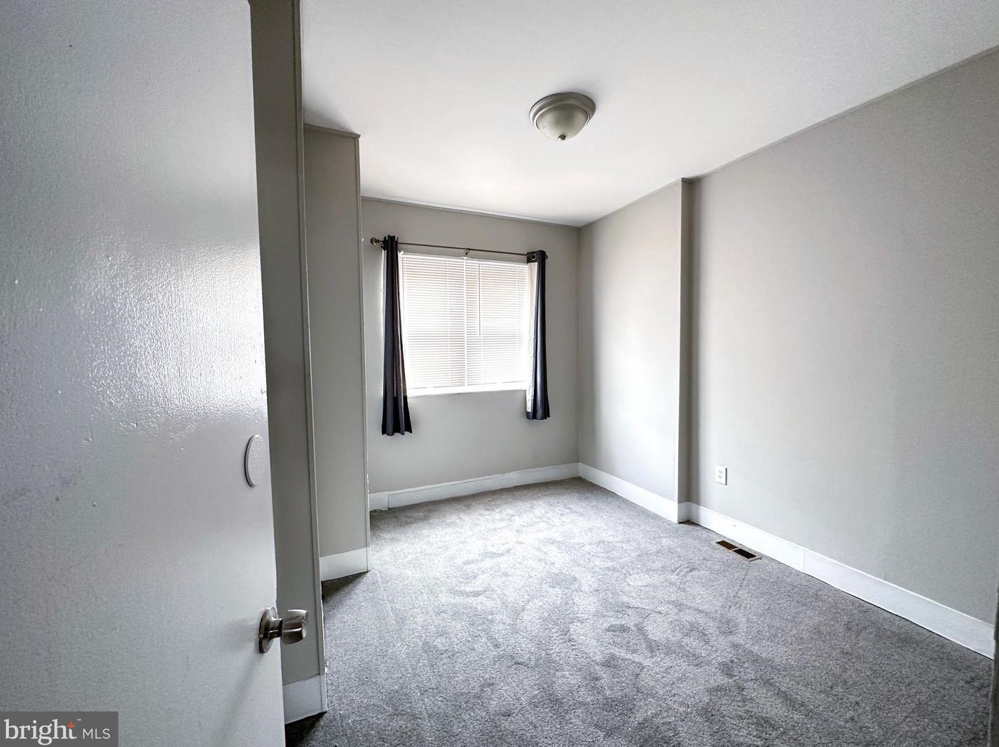 2111 Opal St, Philadelphia PA  19145-3605 exterior