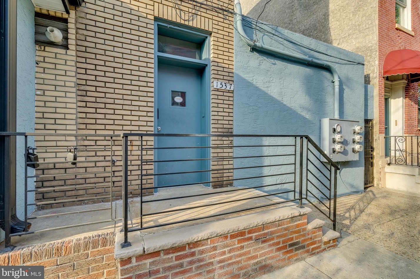 1537 S 6th St #3r, Philadelphia, PA 19147