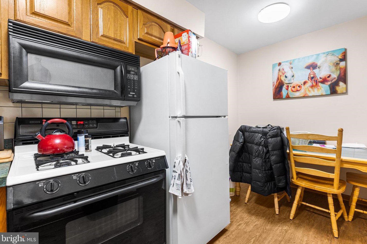 10106 Calera Rd, Philadelphia PA 19114-1214 exterior