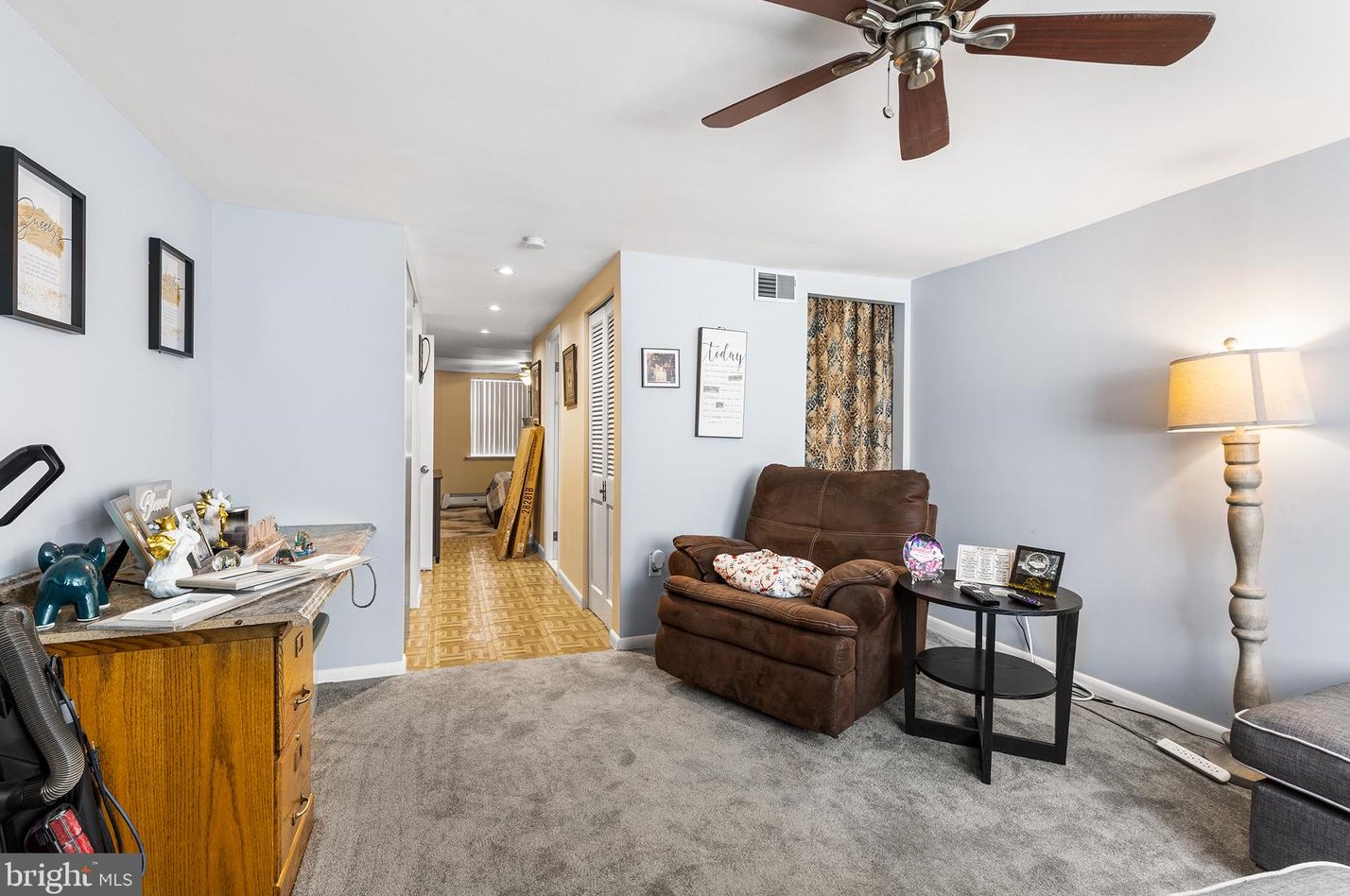 10106 Calera Rd, Philadelphia PA 19114-1214 exterior