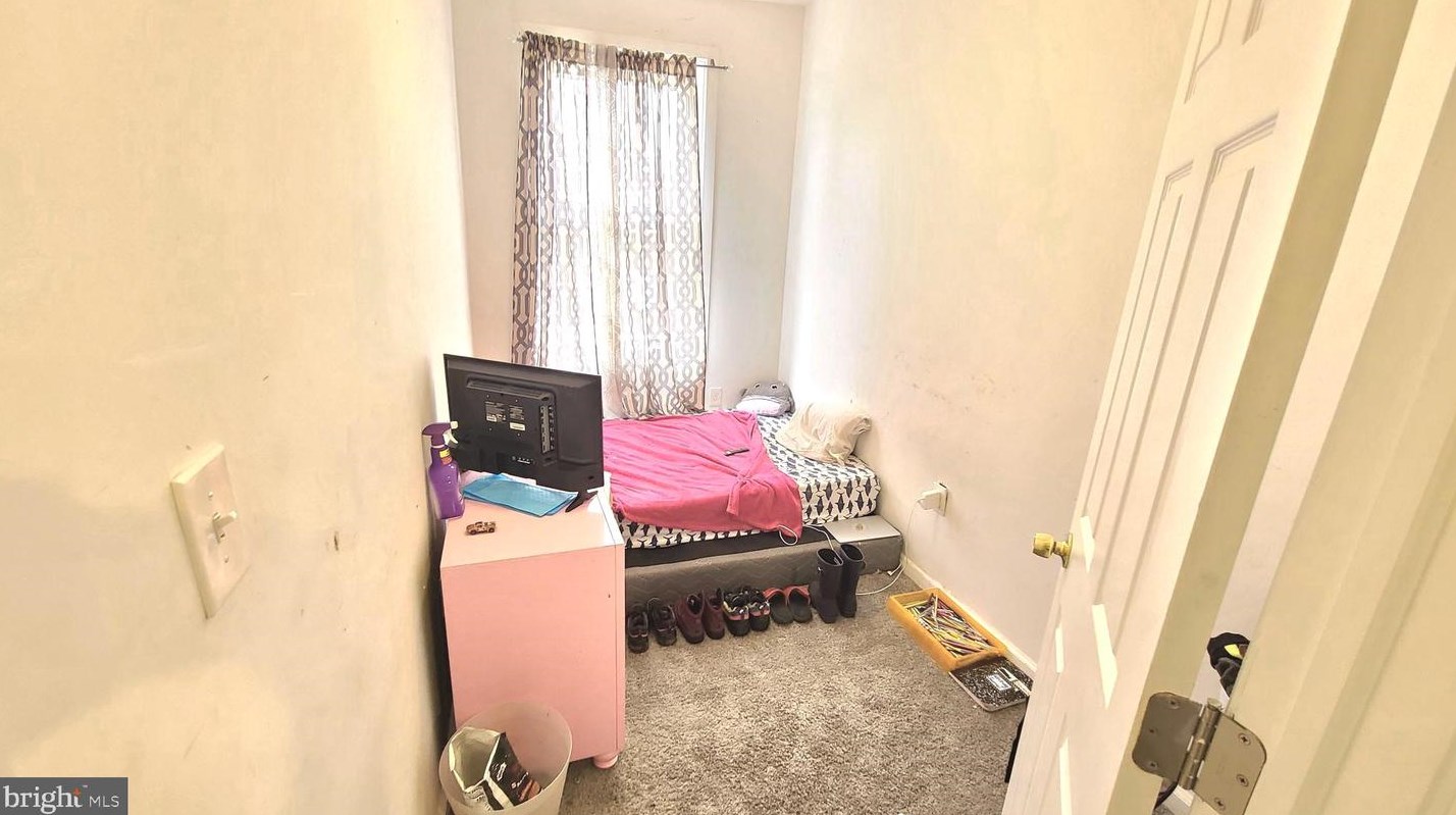 5632 Crowson St, Philadelphia PA  19144-1304 exterior