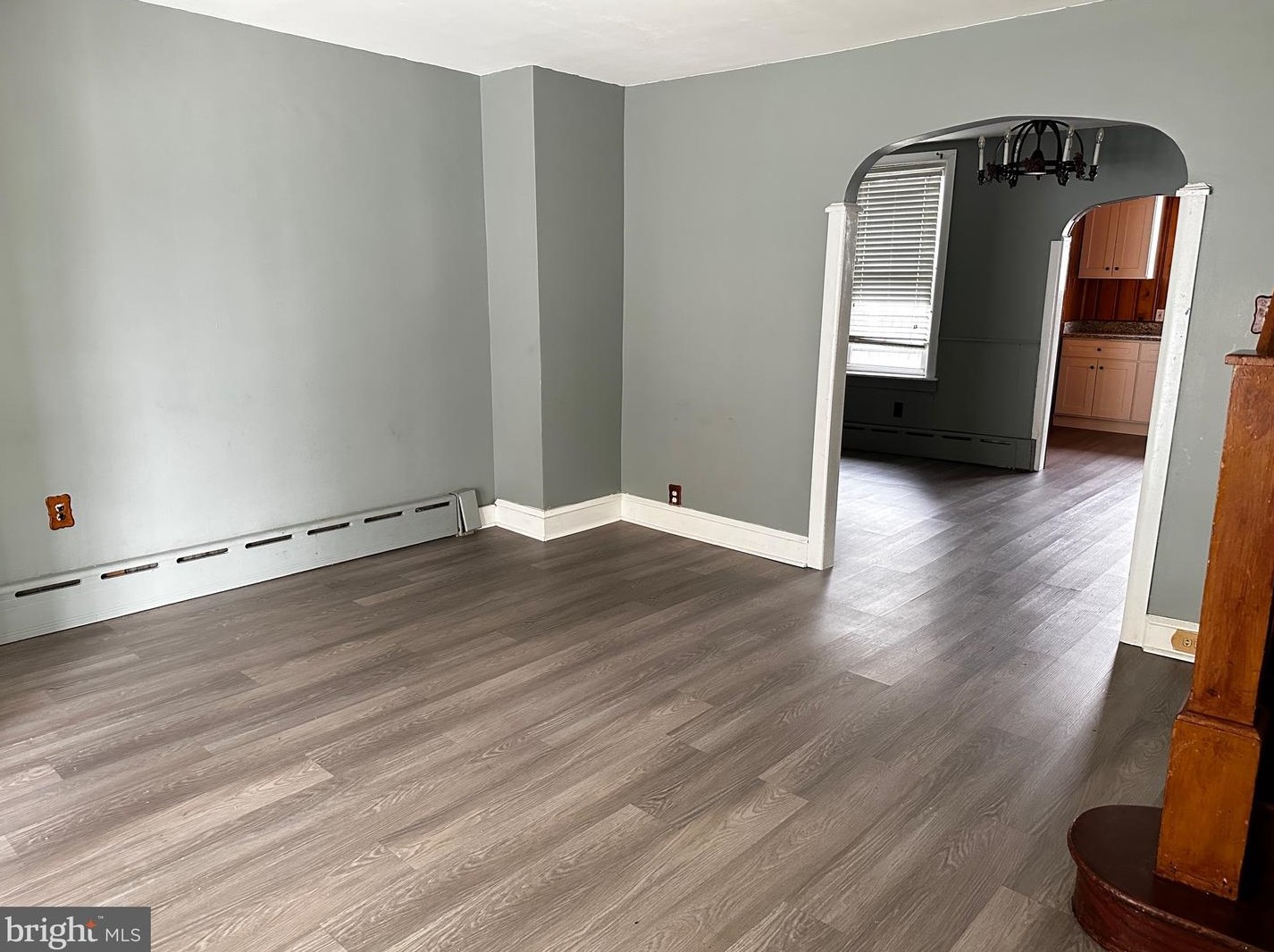 4221 Frost St, Philadelphia, PA 19136-3125