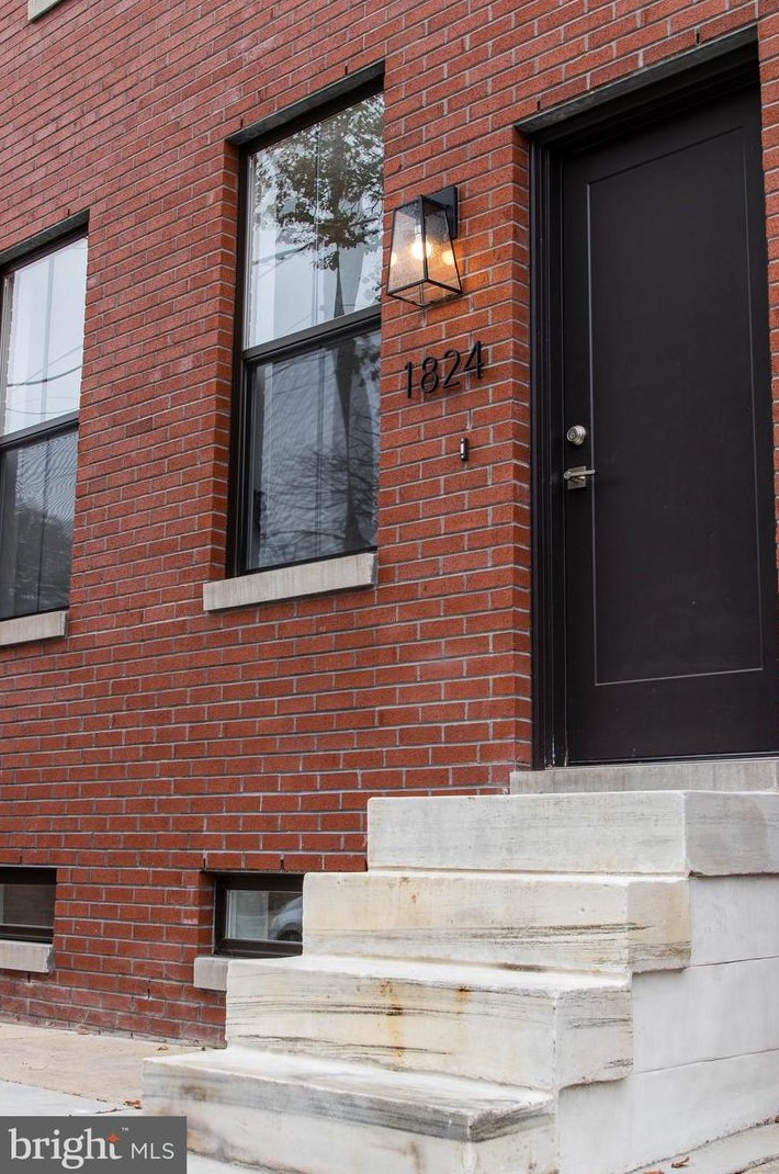 1824 W Moyamensing Ave, Philadelphia, PA 19148