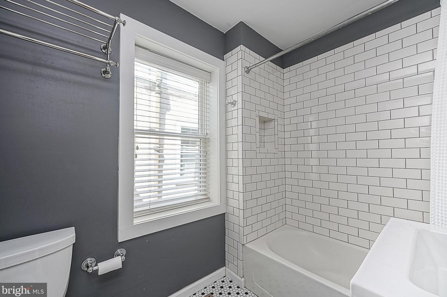 1927 Montrose St, Philadelphia PA  19146-2628 exterior