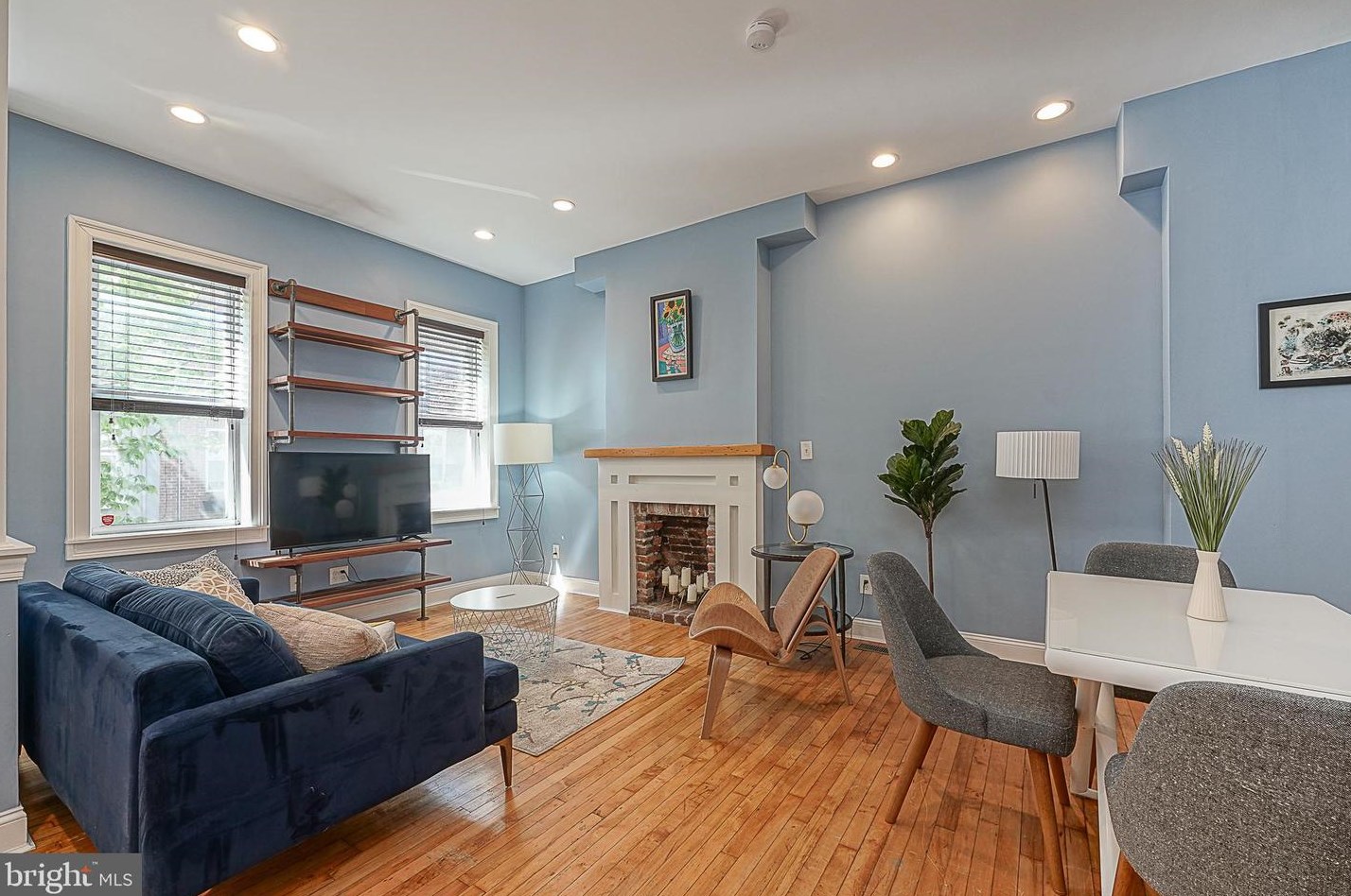 1927 Montrose St, Philadelphia PA  19146-2628 exterior