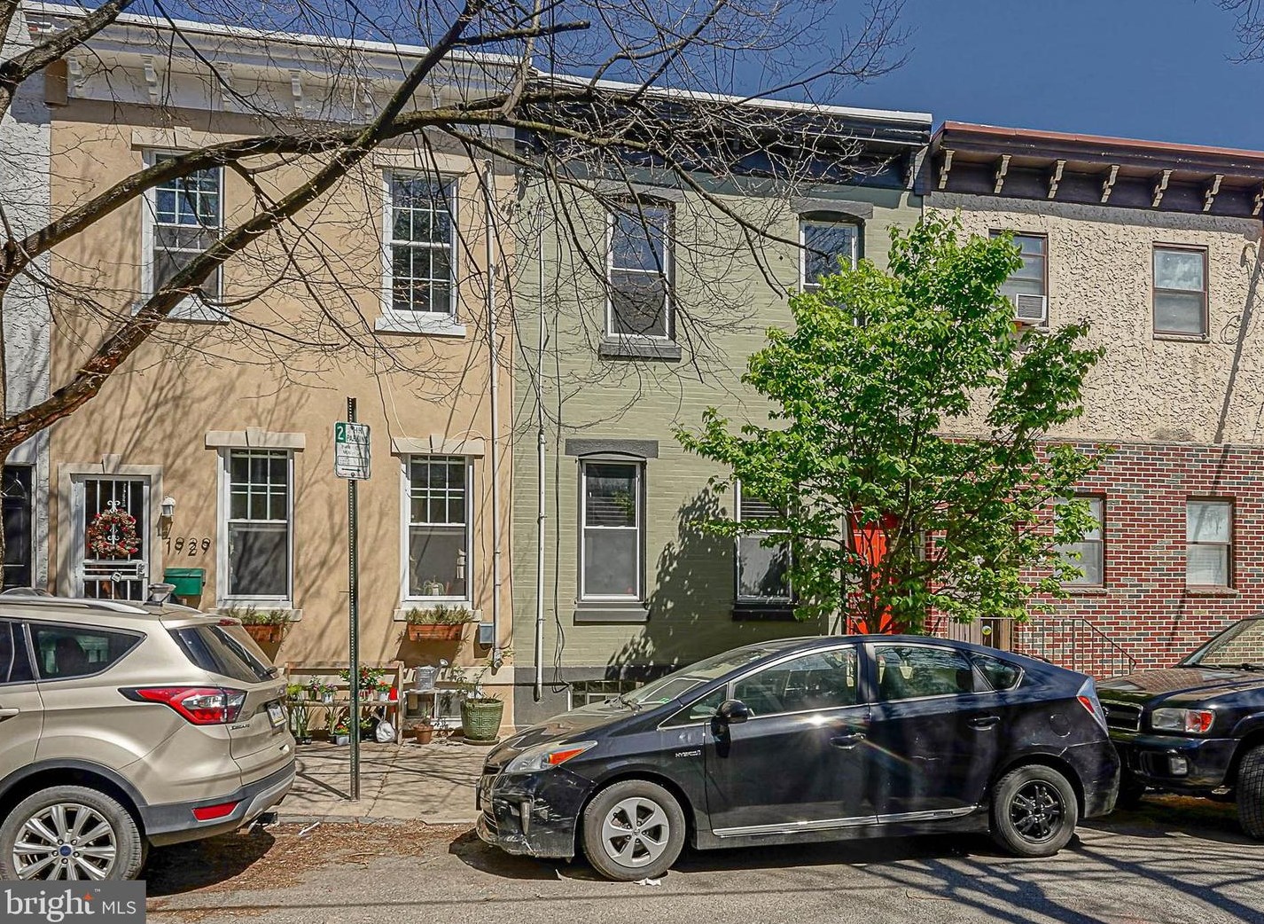 1927 Montrose St, Philadelphia PA  19146-2628 exterior