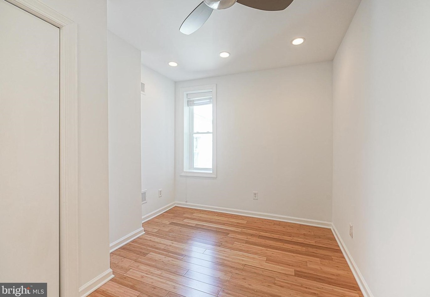 1927 Montrose St, Philadelphia PA  19146-2628 exterior
