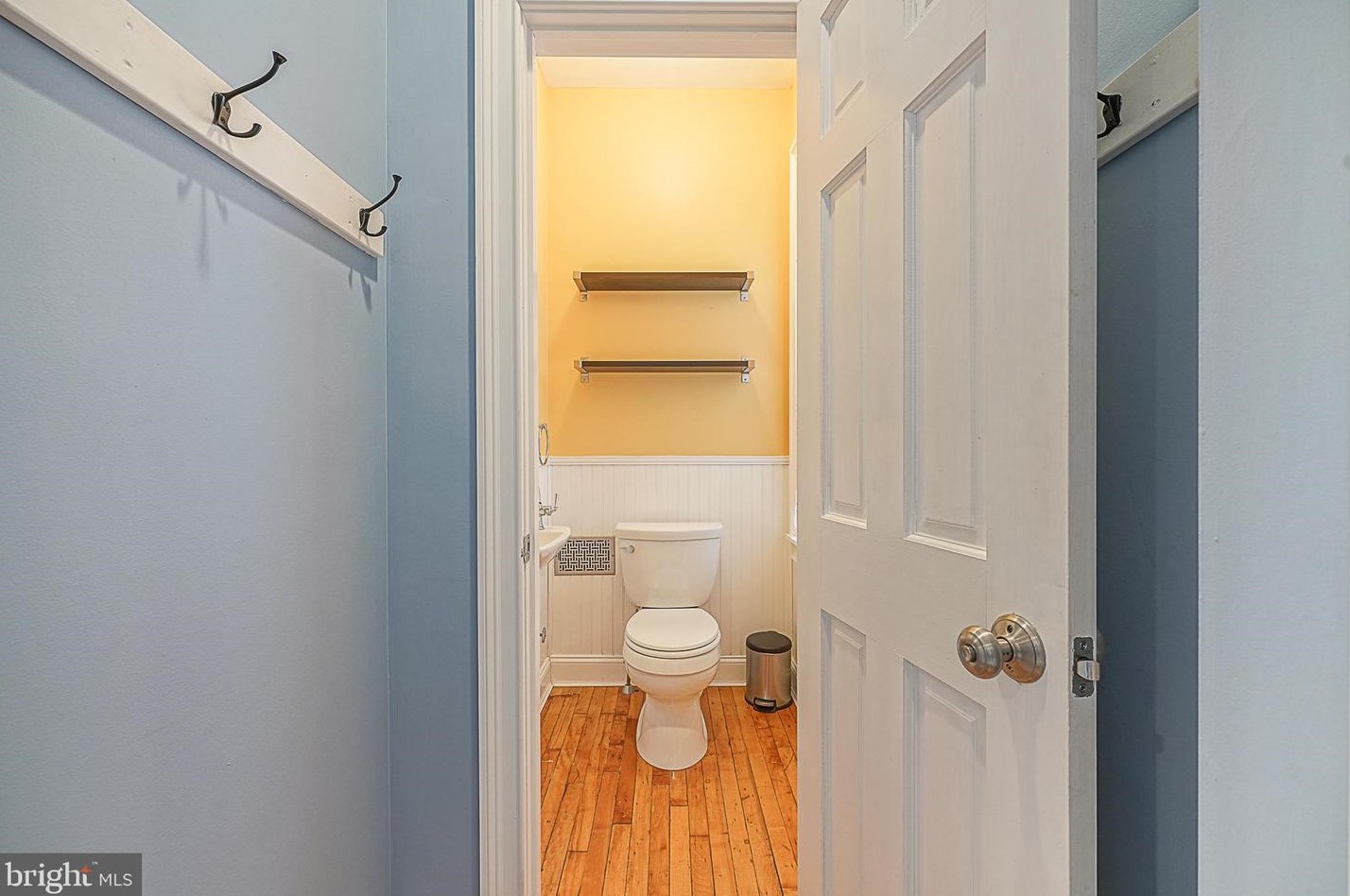 1927 Montrose St, Philadelphia PA  19146-2628 exterior
