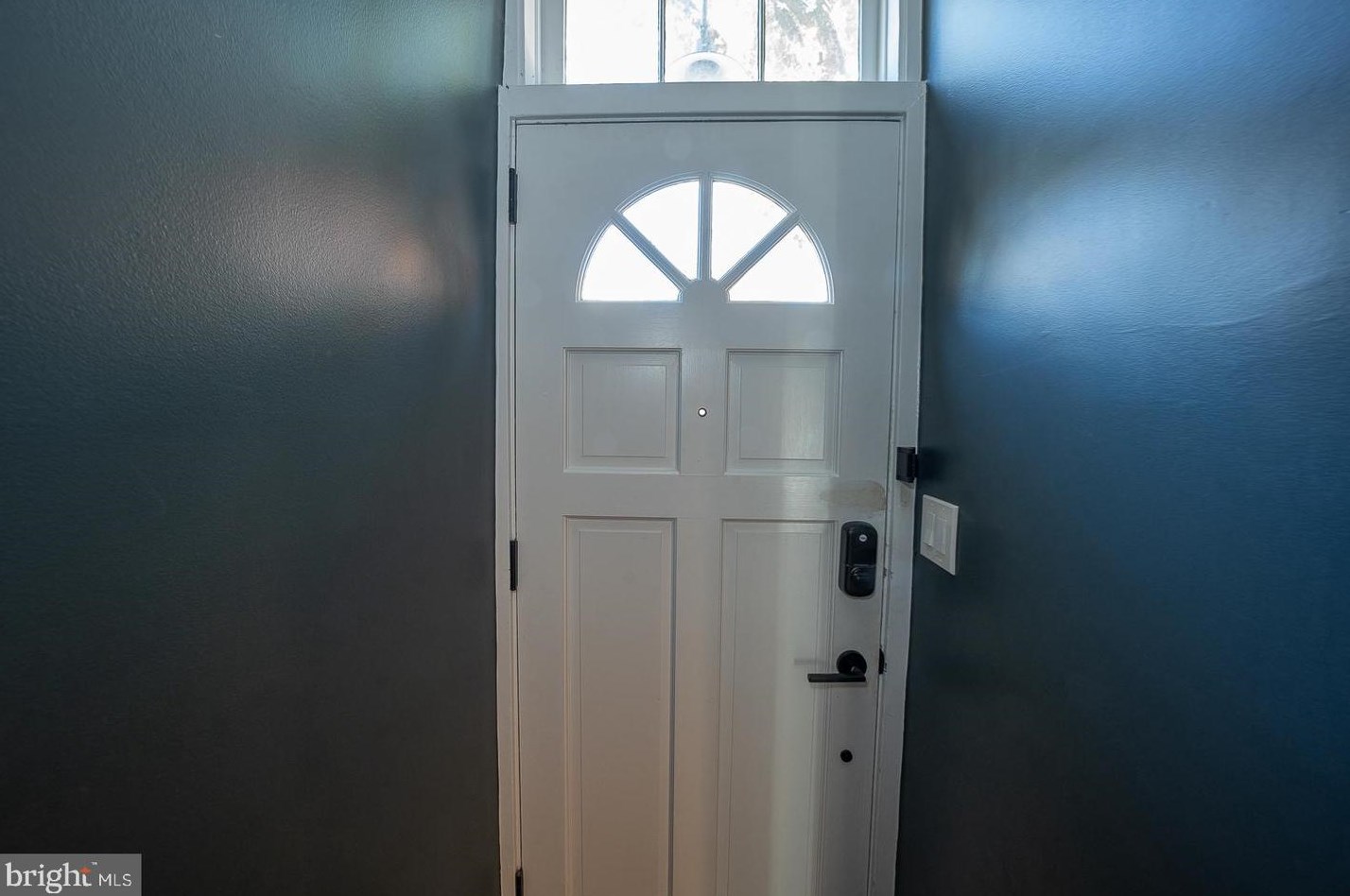 2402 Waverly St, Philadelphia PA  19146-1048 exterior