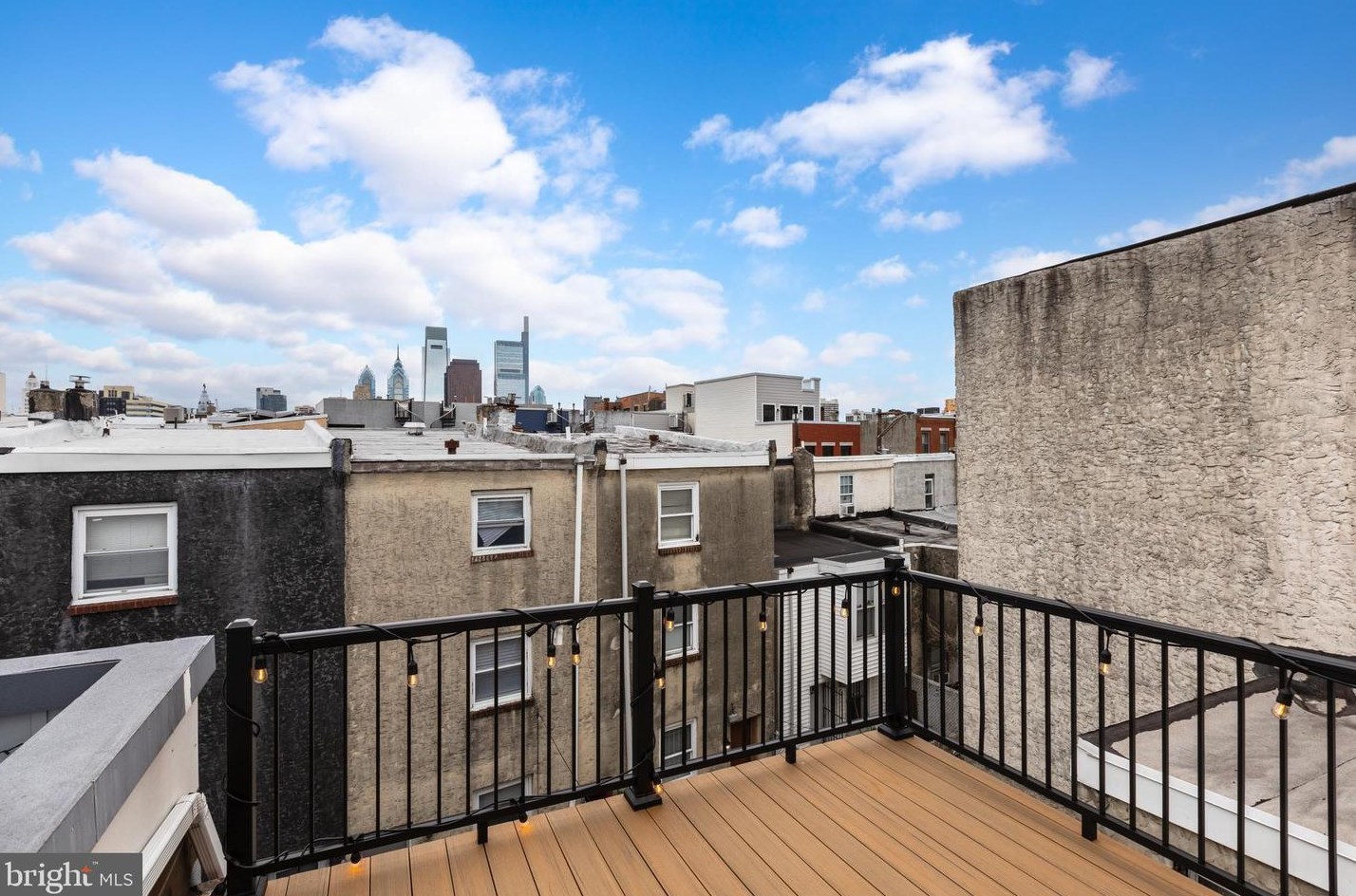 1620 Swain St, Philadelphia PA  19130-2828 exterior