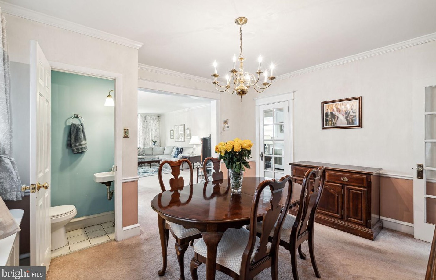 3239 Stanwood St, Philadelphia PA 19111-2306 exterior