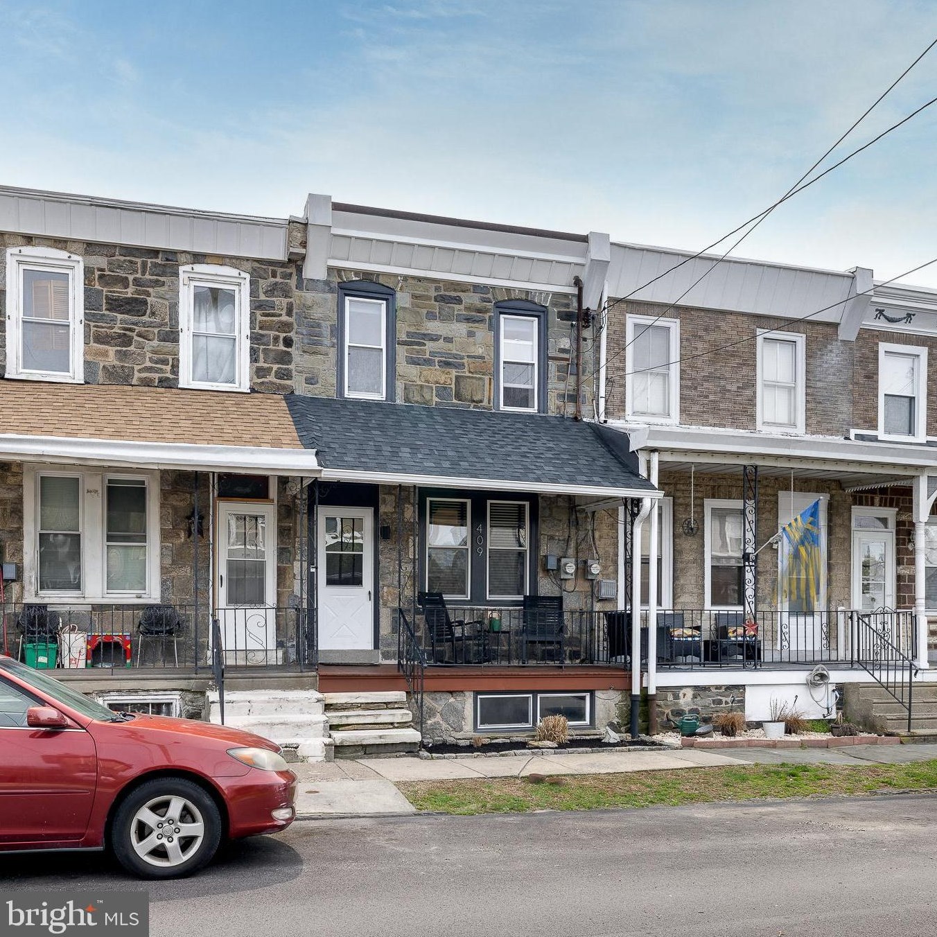 409 Ripka St, Philadelphia, PA 19128-3336