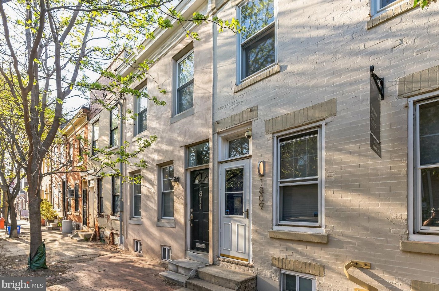 1809 Montrose St, Philadelphia, PA 19146-2626