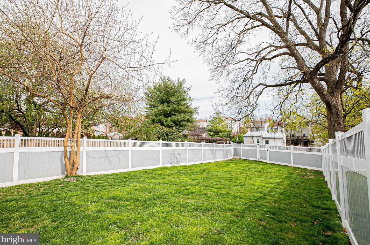 345 Delmar St, Philadelphia PA  19128-4505 exterior