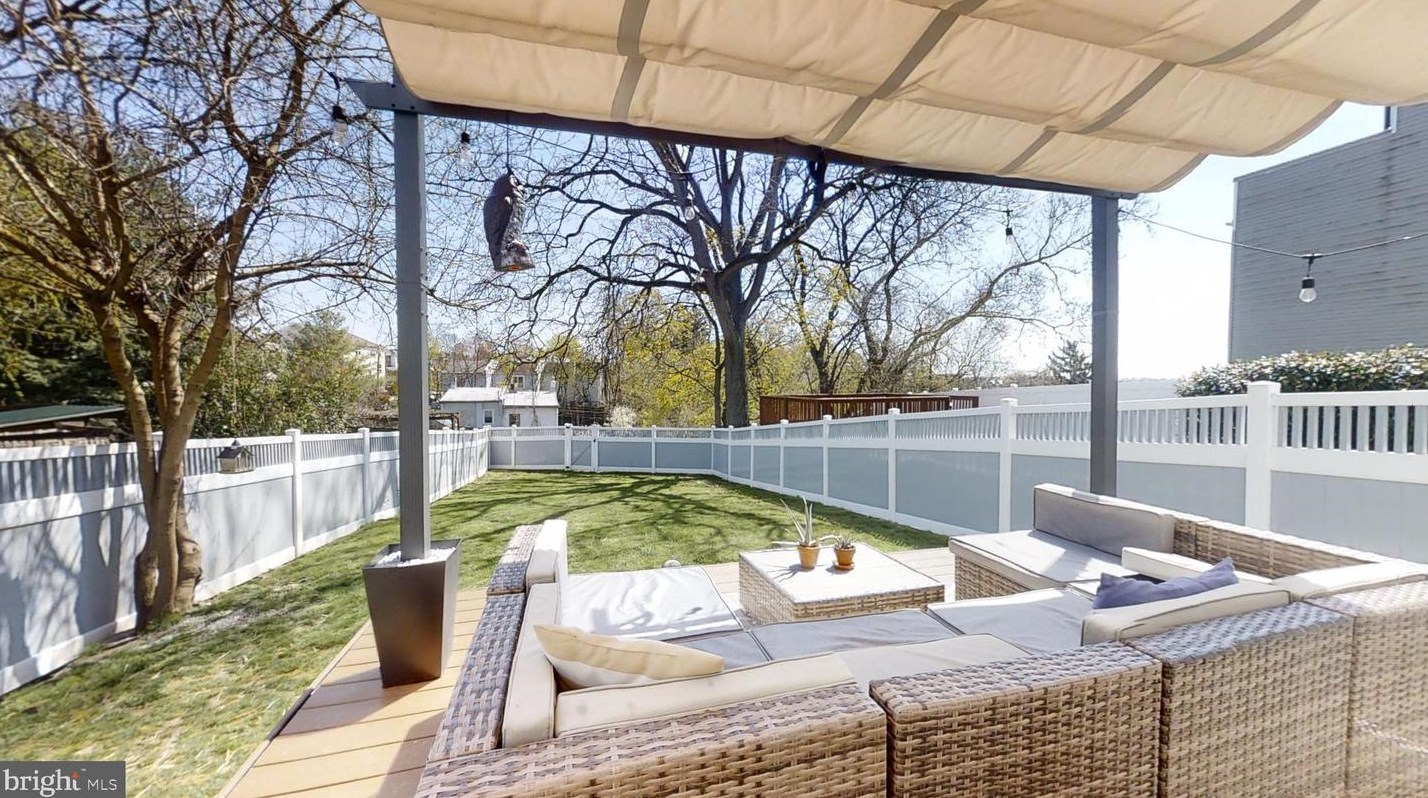 345 Delmar St, Philadelphia PA  19128-4505 exterior